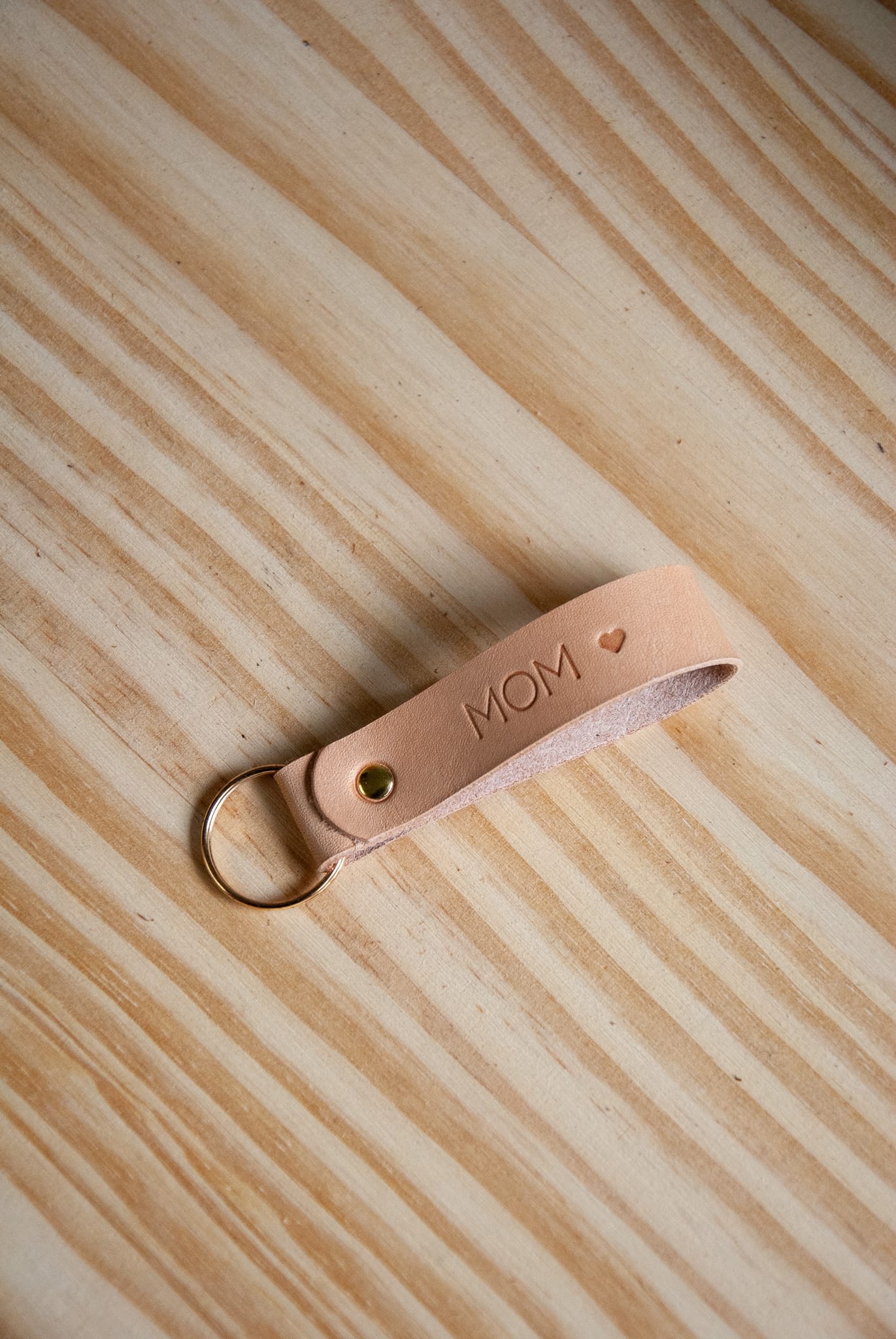 The Classic Keychain - Mom ♥